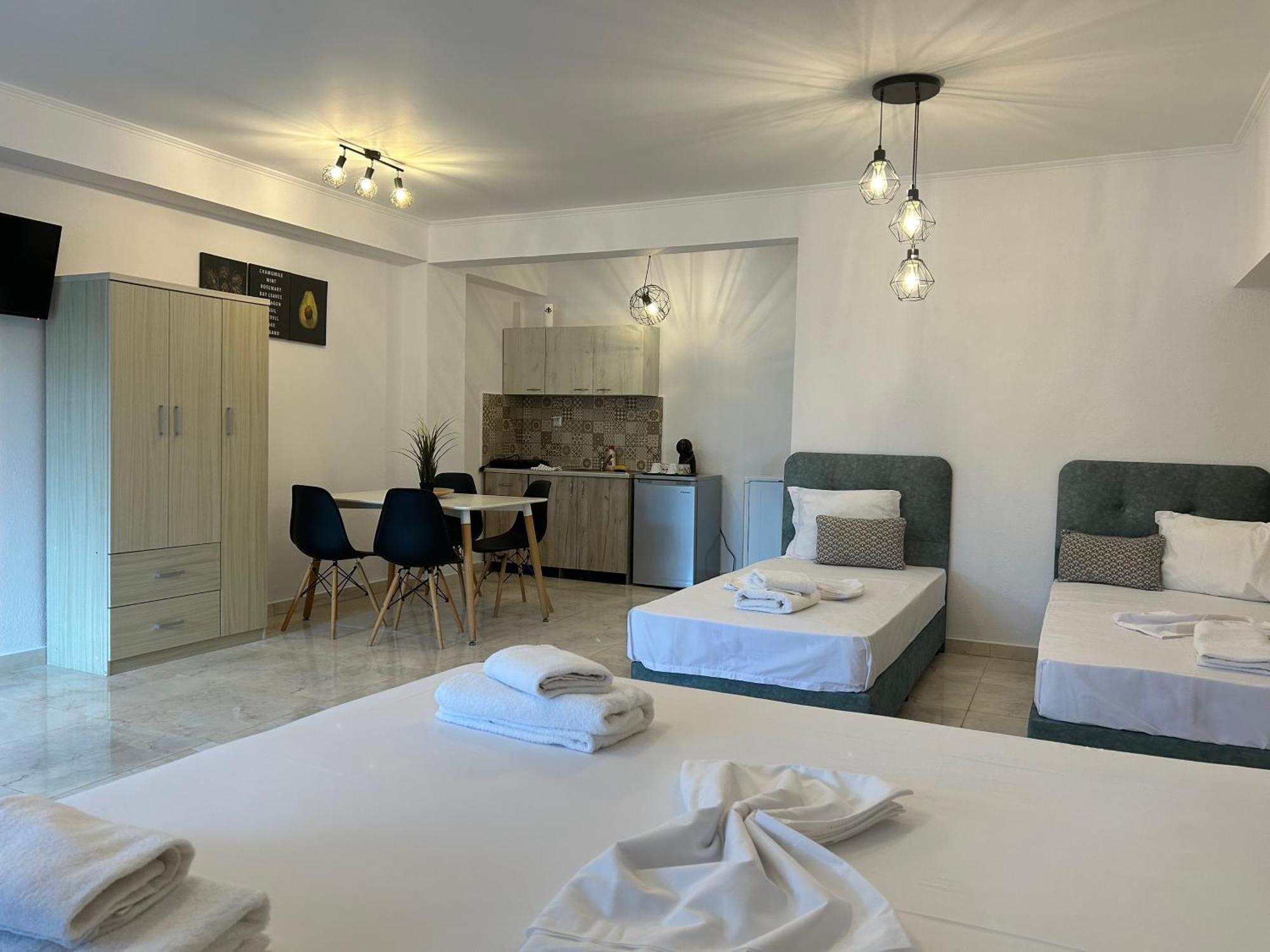 V-Suites Potos Bagian luar foto